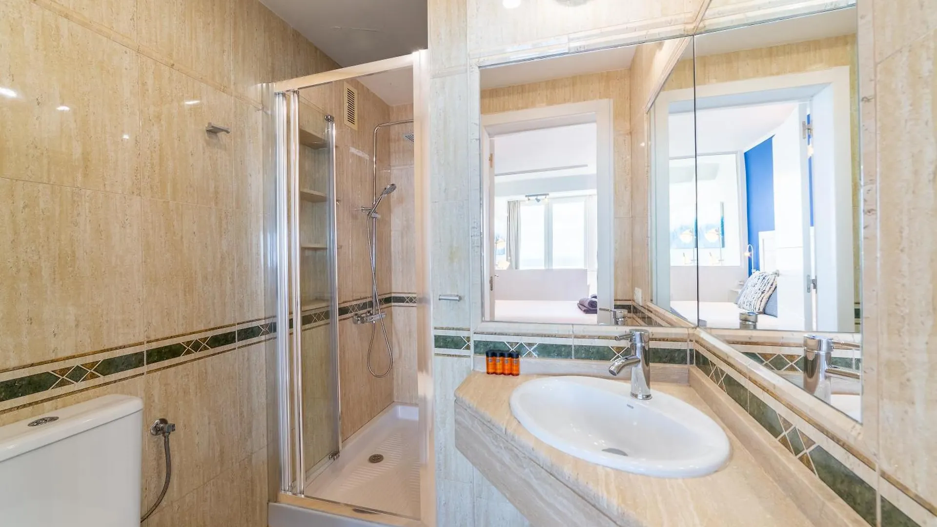 אגוואדולסה Trendy Homes Paradise דירה