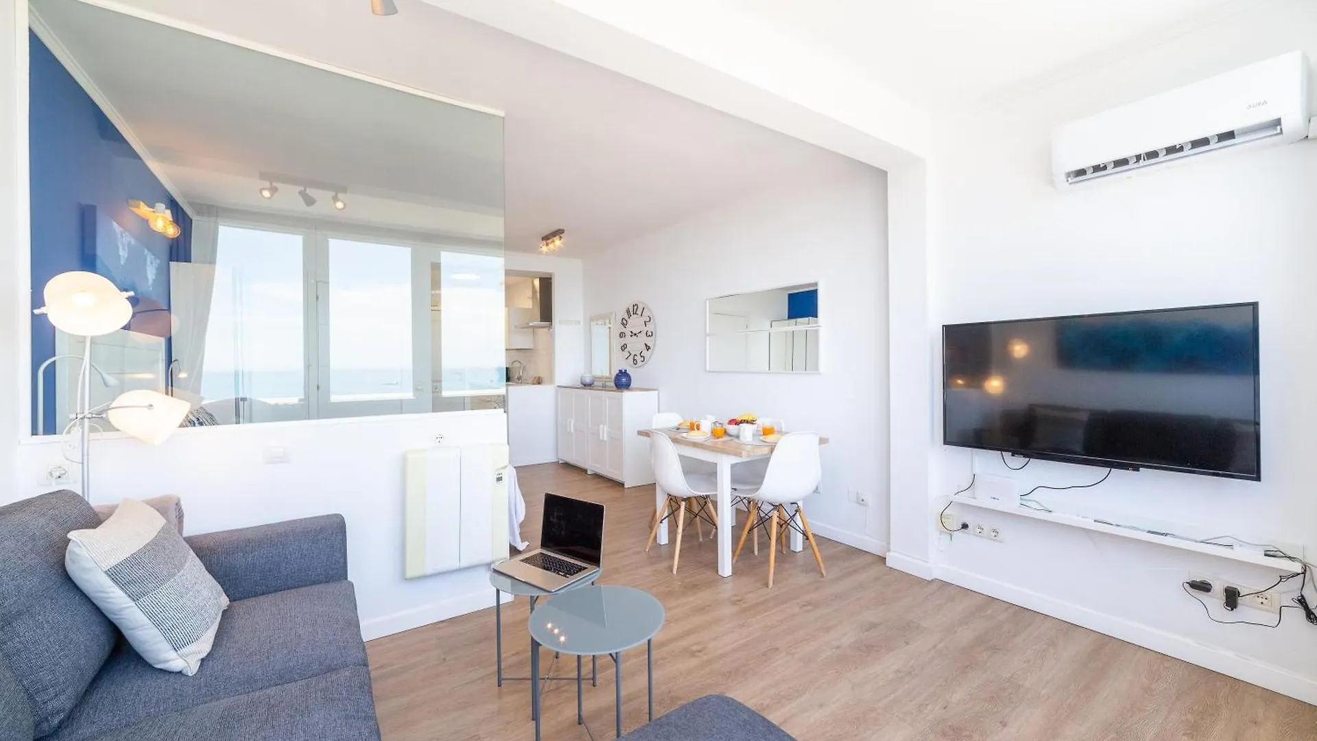 אגוואדולסה Trendy Homes Paradise דירה